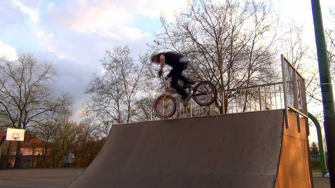 Zozo Kempf Welcome2012  Bmx video
