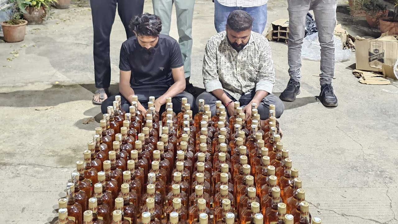 તળાજા નજીક થી વિદેશી દારૂના જથ્થા સાથે બે જડપાયા