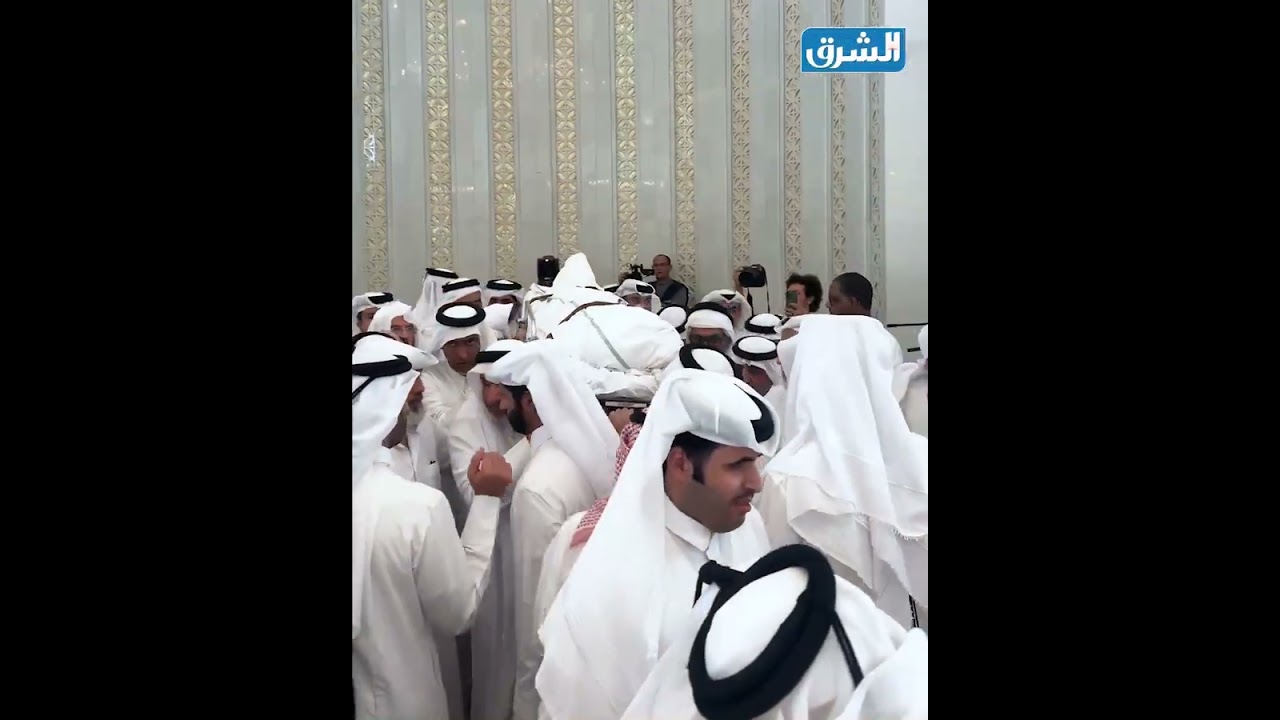 جموع غفيرة تؤدي صلاة الجنازة على الداعية الإسلامي فضيلة الشيخ الدكتور أحمد الحمادي رحمه الله