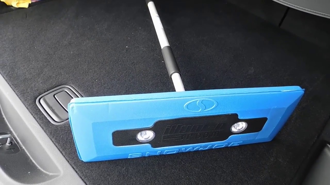 PROPER SNOW REMOVAL TOOL FOR CARS NO SCRATCHES