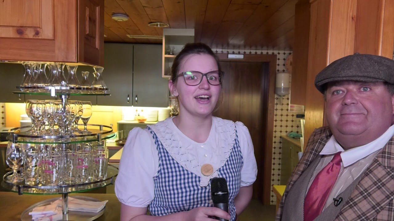 MAX BÜNZLI ZEIGT UNS SEIN WALDEGG