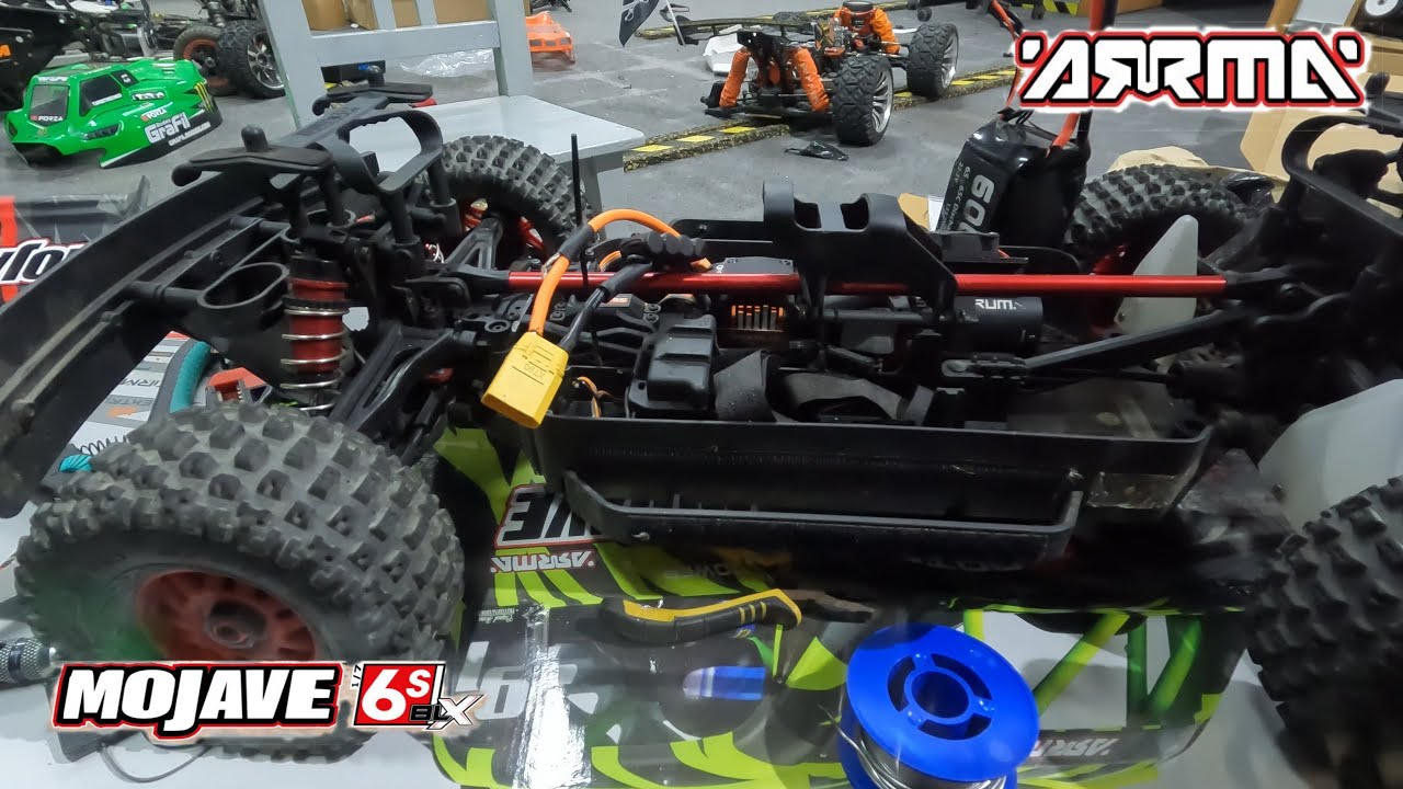 Soldering XT90 connectors to the Arrma Mojave Firma/spektrum esc :)