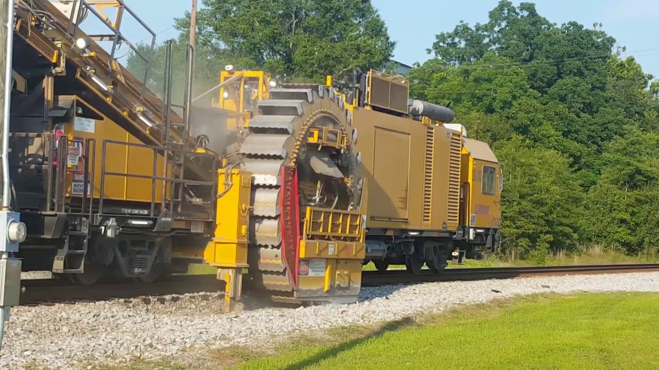 LORAM SBC-2402 Working the [CSX] Wilmington Sub!!