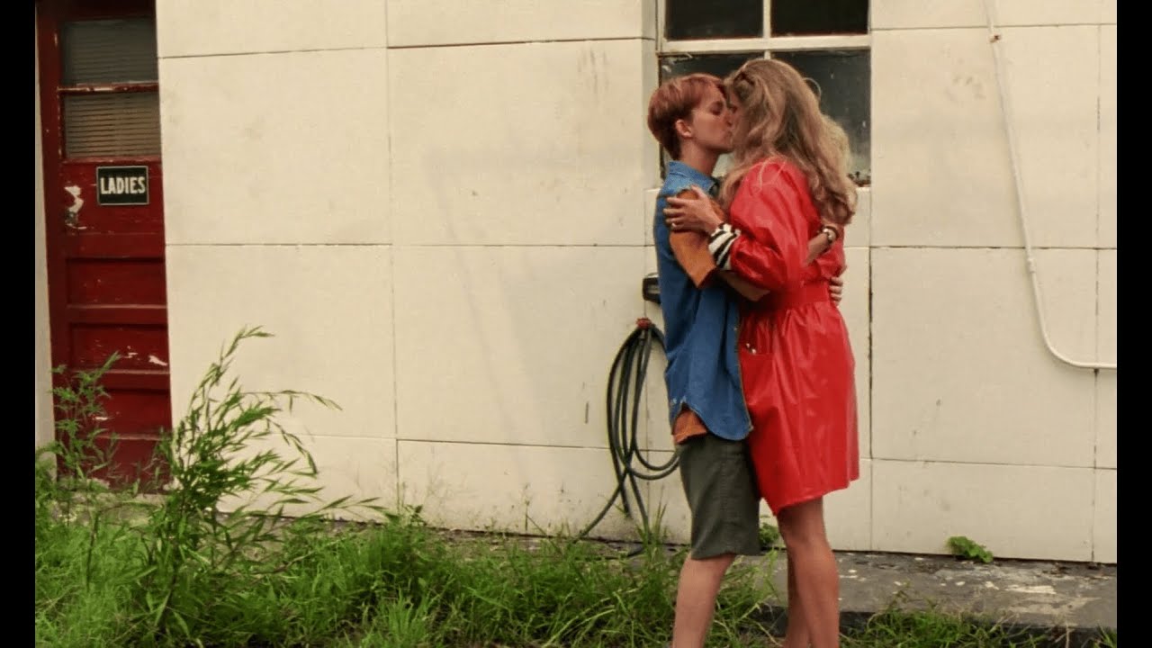 The Incredibly True Adventure of Two Girls in Love (1995) - Randy & Wendy | Kissing Scene