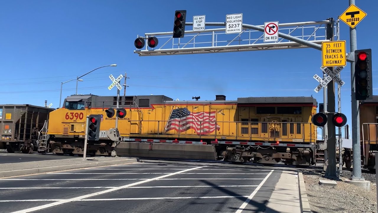 UP 5717 Coal Train South - Athens Avenue Railroad Crossing, Lincoln CA