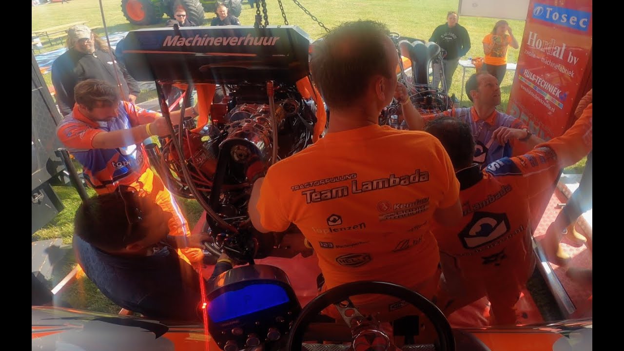 Spectacular Onboard -Engine change in 15 minutes- Modifieds Loerbeek