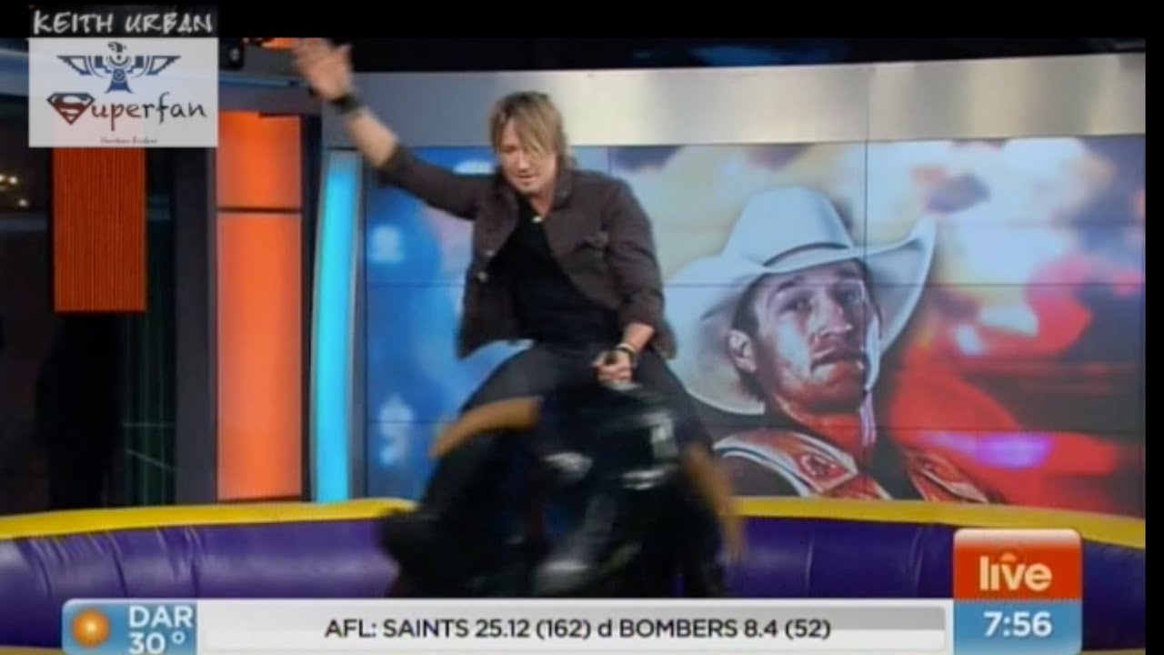 Keith Urban Riding a Mechanical Bull live on Sunrise a Real Urban Cowboy