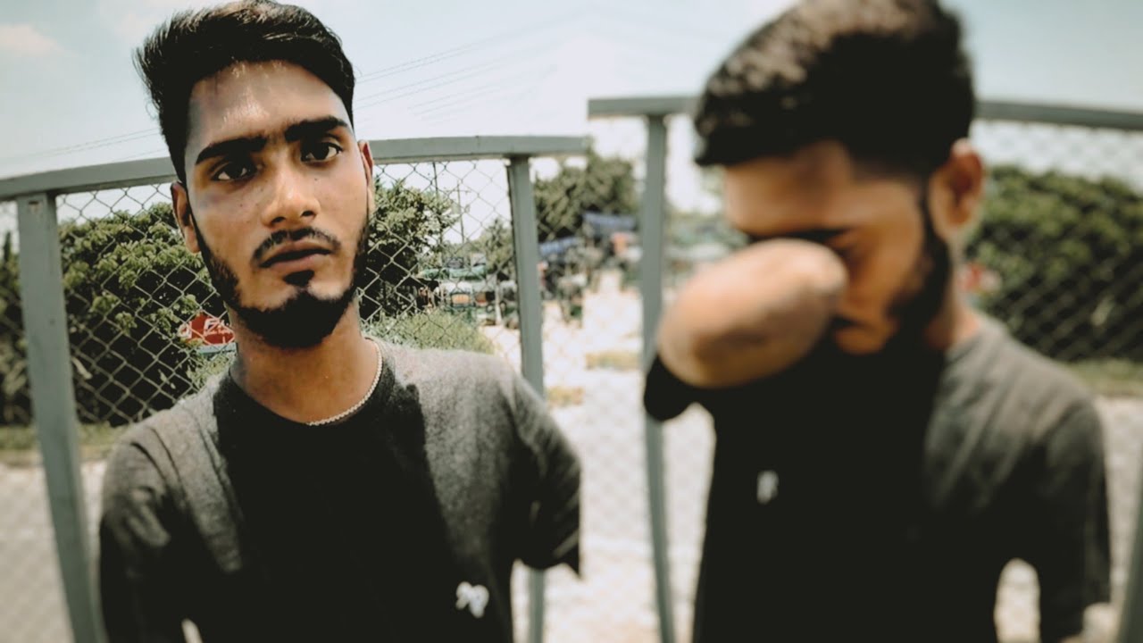 যদি মনে করেন আপনি এই লোকটির থেকে ভালো আছেন তাহলে আলহামদুলিল্লাহ বলুন।