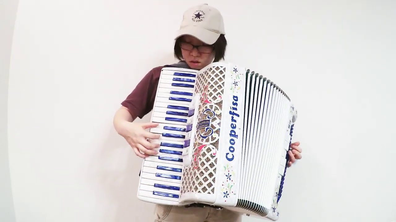 空へ・・・（ロミオの青い空　Die Schwarzen Brüder)【アコーディオン(Accordion)】