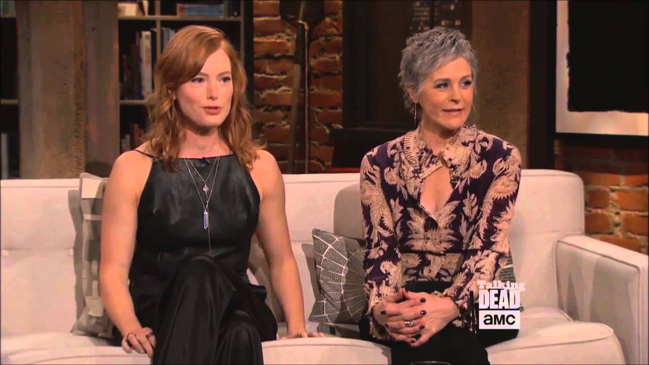 Talking Dead - Melissa McBride Alicia Witt funny moment