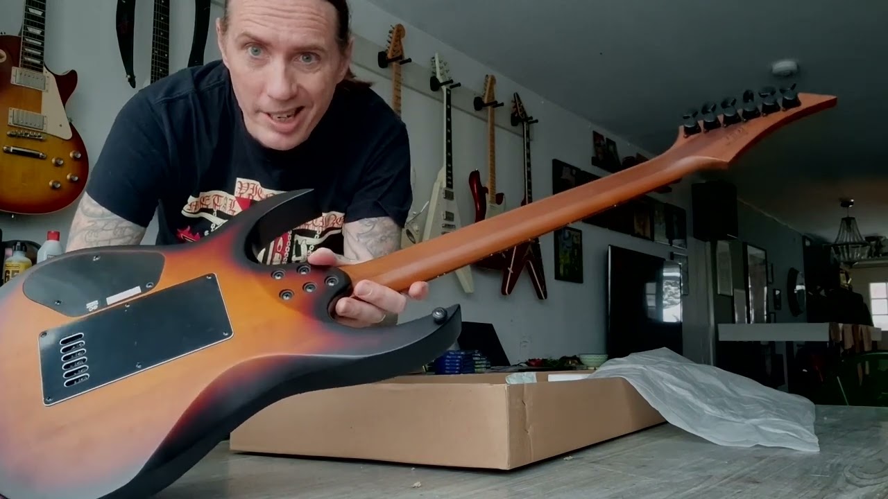 SOLAR AB1.6TBS – TRI TONE BURST MATTE. Unboxing and test run by Sebastian Ramstedt.