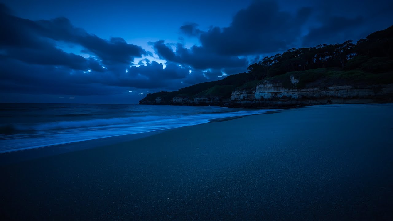 Deep Sleeping 10 Hours – Gentle Ocean Waves and Dark Screen Night Ambience for Restful Sleep