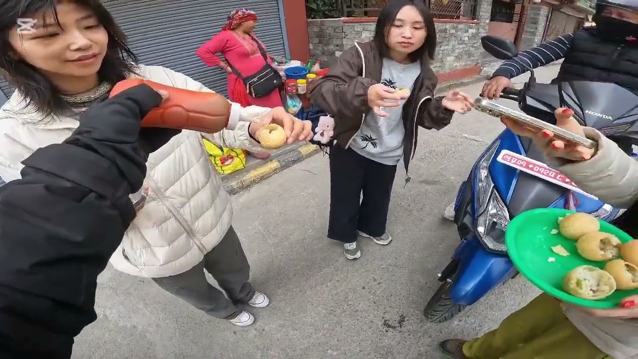 Chinese Girls Trying Pani Puri in Pokhara 🇳🇵 | Funny Street Food Reaction