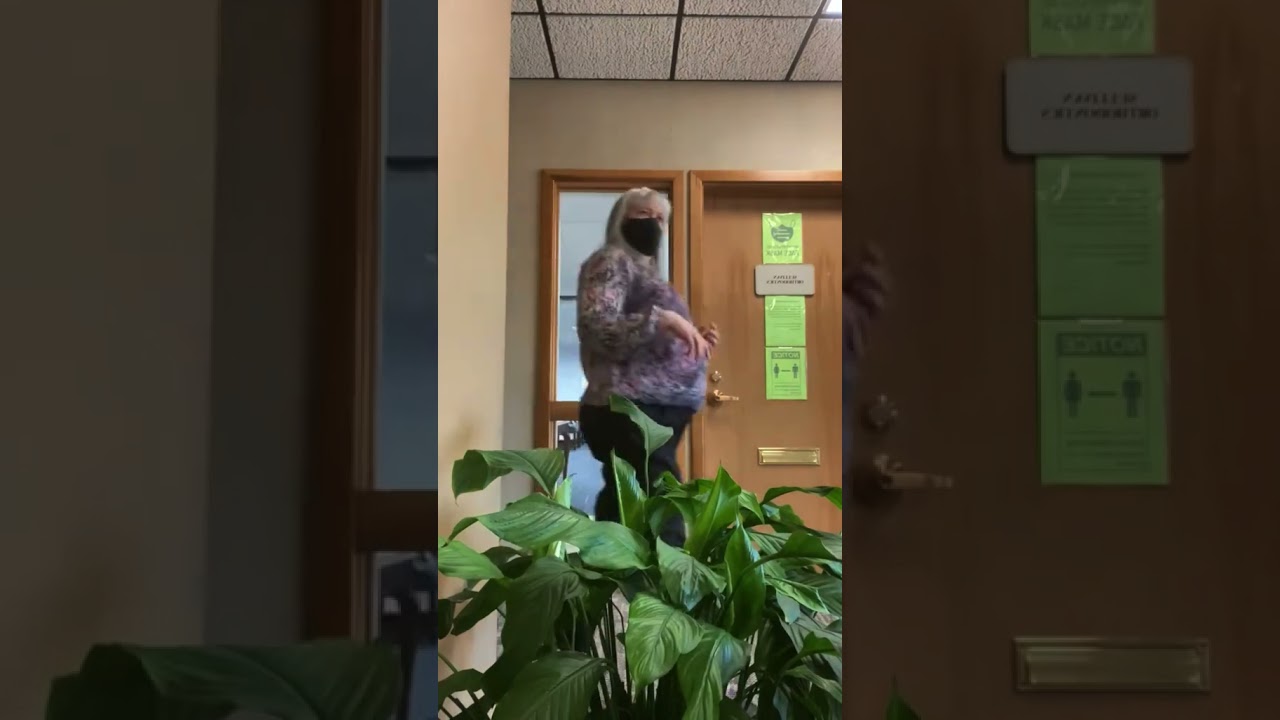 😱 Spilling Coffee on Strangers Prank – Hilarious Reactions!