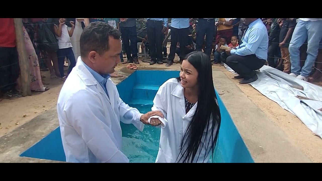 Grande Batismo nas águas Festividade  Água Branca 12 pessoas desceram as águas.