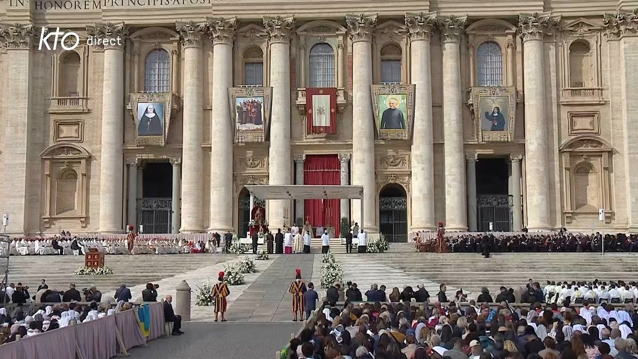 Messe de canonisation de 14 nouveaux saints