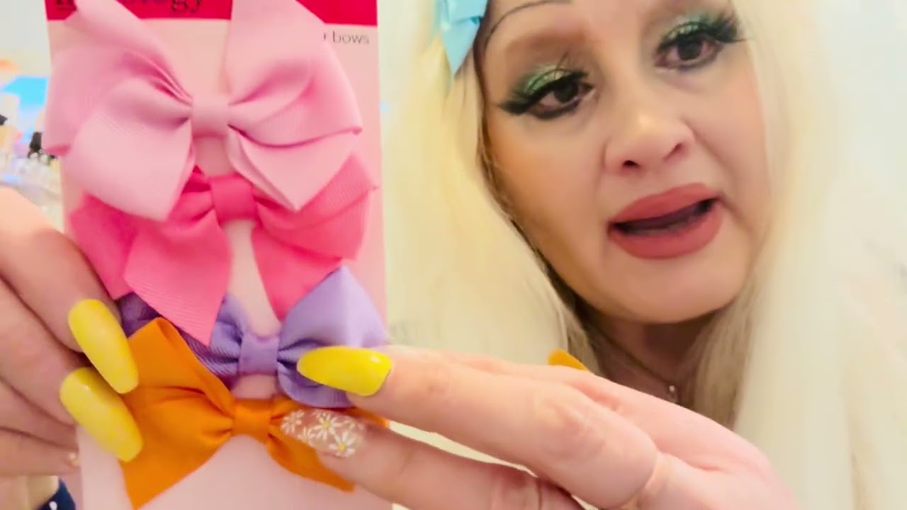 DITZY BIMBO ASMR💖CHATTY, SHOWING YOU BEAUTY STUFF IN MY BATHROOM CUBICLES #y2k #girly