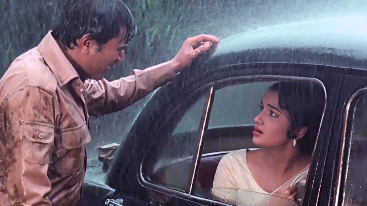 ऐसे बचाई राजेश खन्ना ने आशा पारेख की जान - जबरदस्त बॉलीवुड सीन