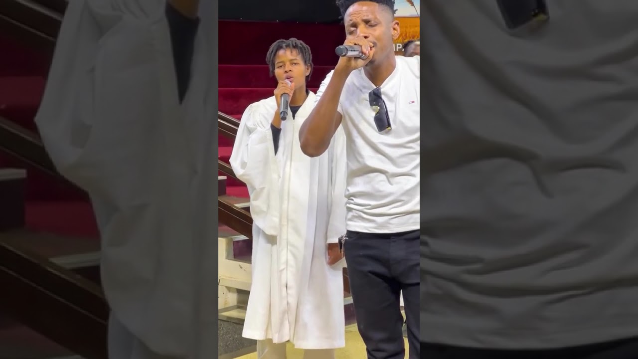 Eric Omondi Singing In Church @EricOmondi 