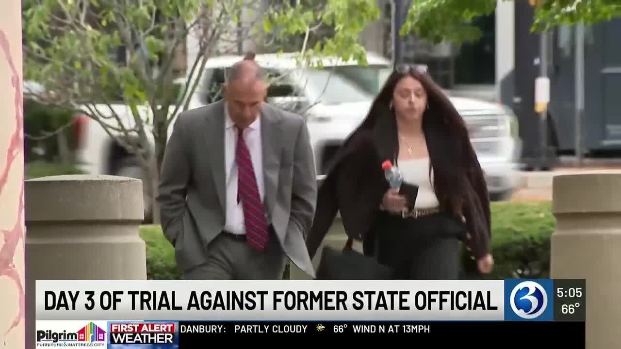 Witnesses testify about payments to former deputy budget director in federal trial