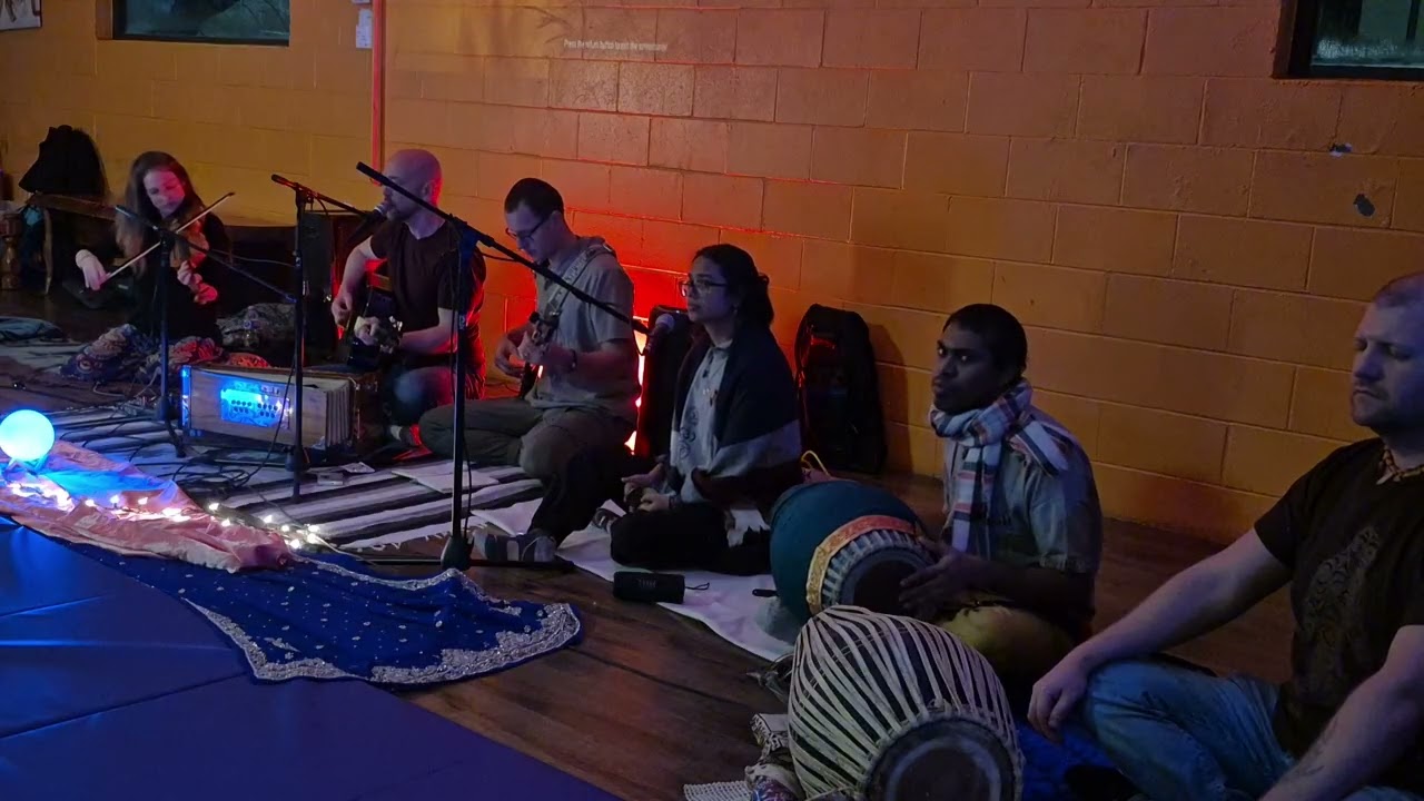 Jaya radha madhava