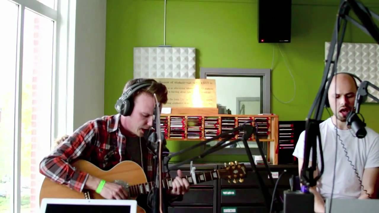 Colour Revolt - Brought to Life (KRUI In-Studio)