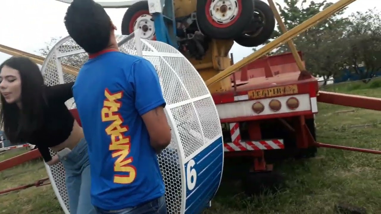 Como funciona a operação da Roda Estrela - Unipark Diversões - Parque Santa Maria em Jaguariúna