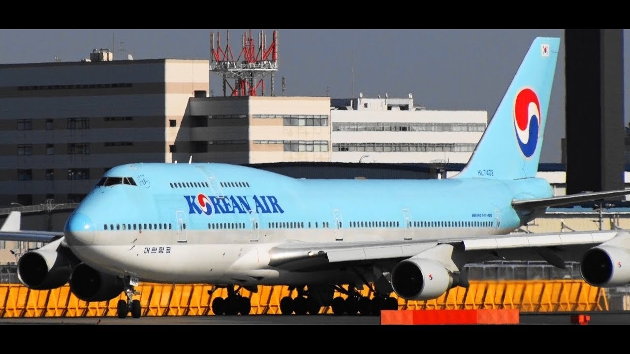 ✈✈間もなく退役 B747-400の離陸大韓航空 (Korean Air) Boeing 747-4B5 HL7402 Take off Narita RWY16R成田空港