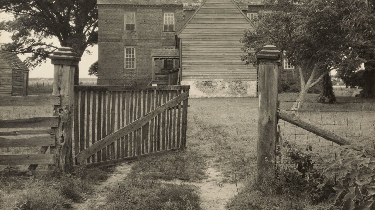 3 in 30: The Architecture of History