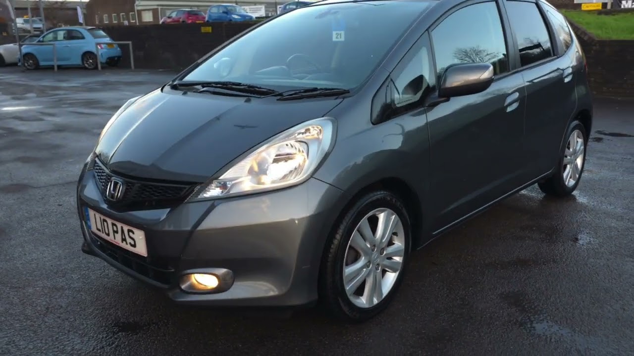 HONDA JAZZ 1.4 VTec EX Automatic CVT