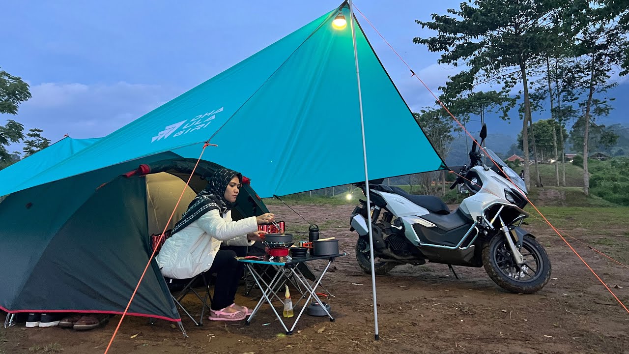 Camping saat cuaca extrem | Moto Camp | Camping di Puncak Halimun Camp #motocamp #camping #motovlog