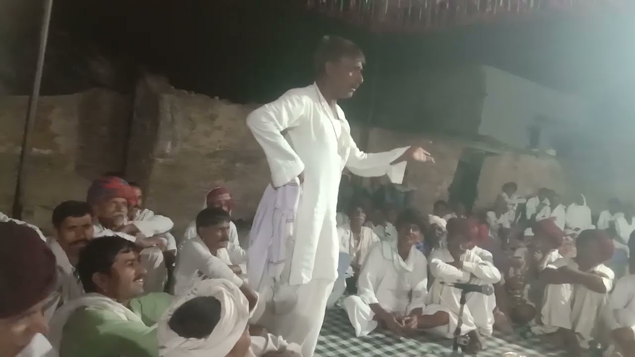 खलीयारिजीशयामोली रहीता मदन जी हसी मजक बहुत ही अछी लगती है सीने सभी