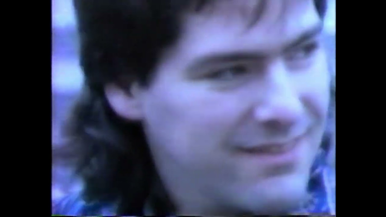 B&eacute;la Fleck & The Flecktones - The Sinister Minister - Music Video [1990]