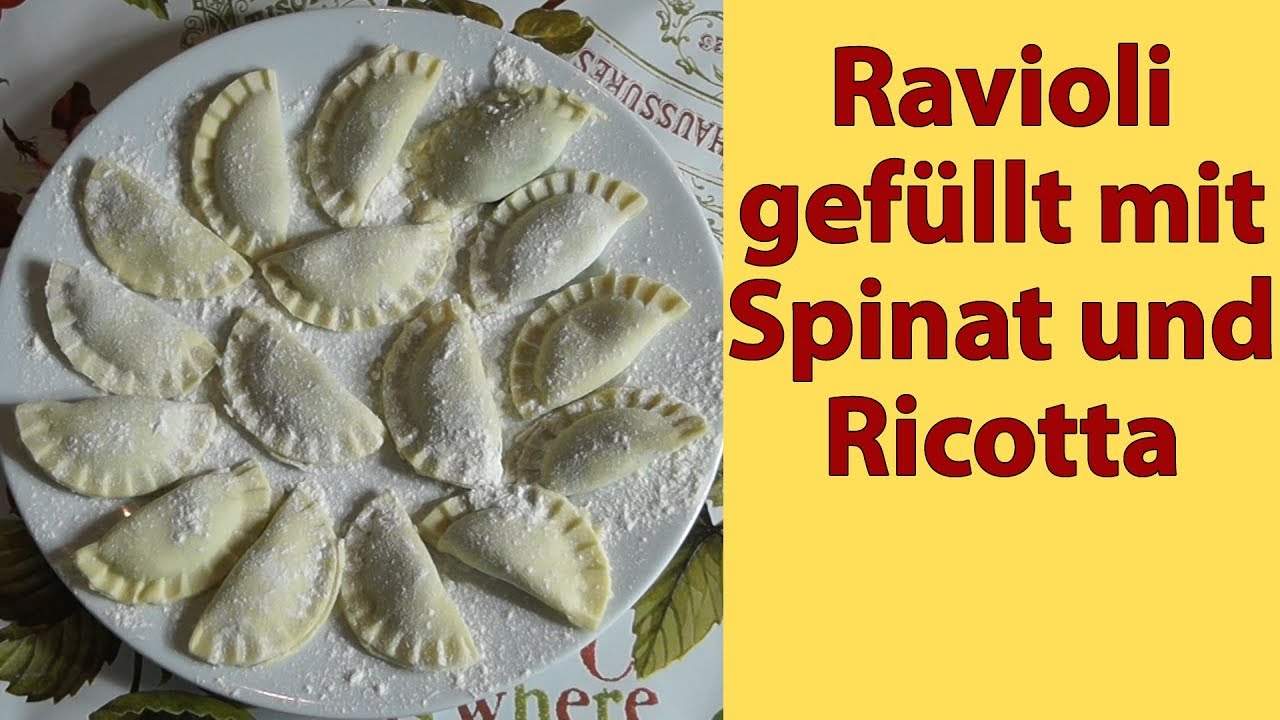 D-025 Hausgemachte Ravioli gefüllt mit Spinat und Ricotta