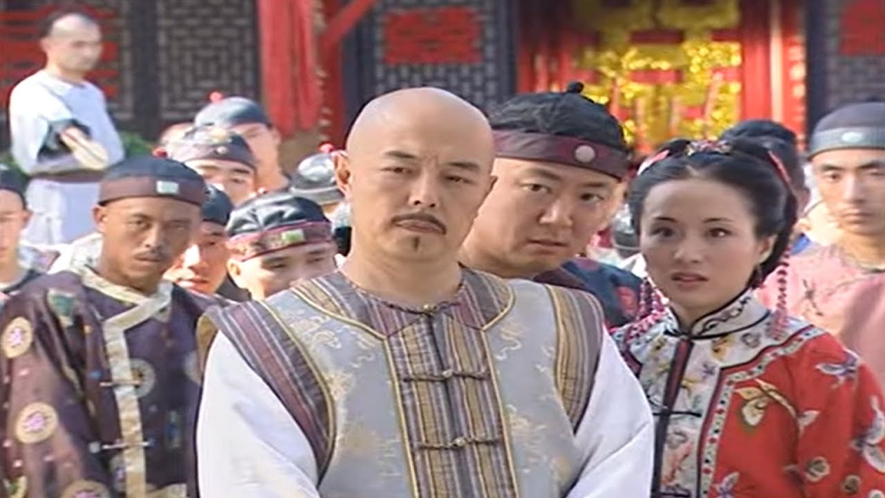 乾隆皇帝微服私访，怎料却意外遇到了街霸闹事，誰料將軍帶媳婦闖進來，有好戲看了