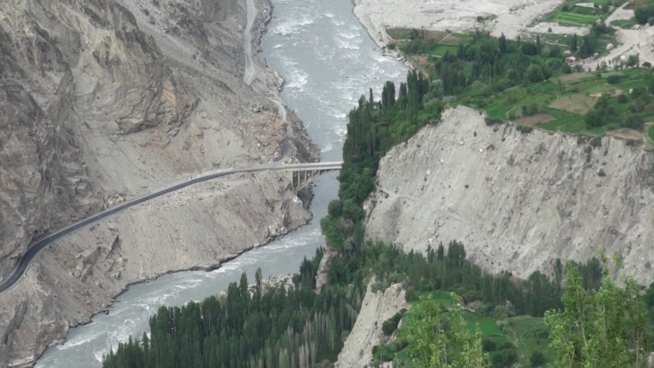 Video 18   View of Hunza and  Altit Baltit Fort