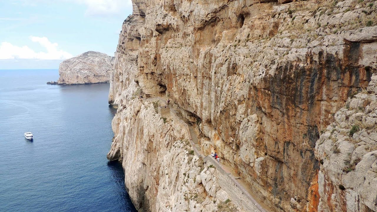 Visita a la Gruta de Neptuno en Alguero (Cerdeña o Sardinia)