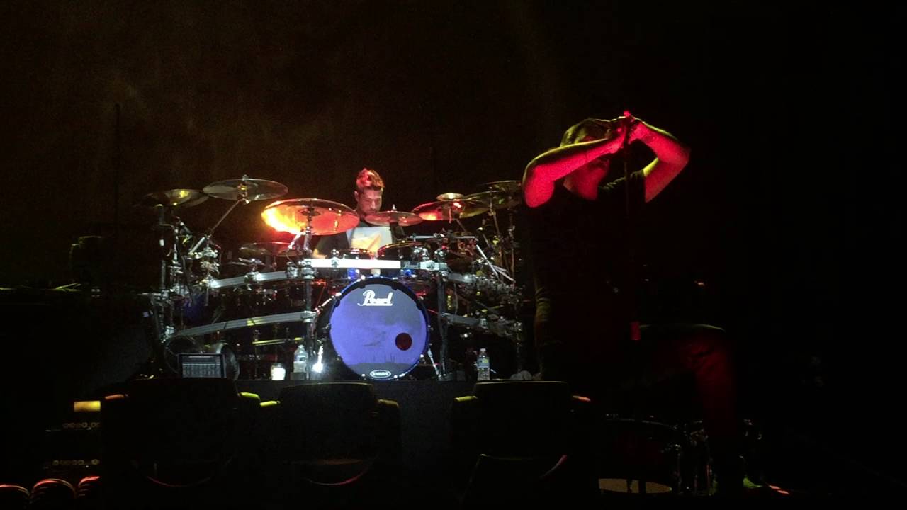 Ashes of Eden - Breaking Benjamin (Live in HD) 
