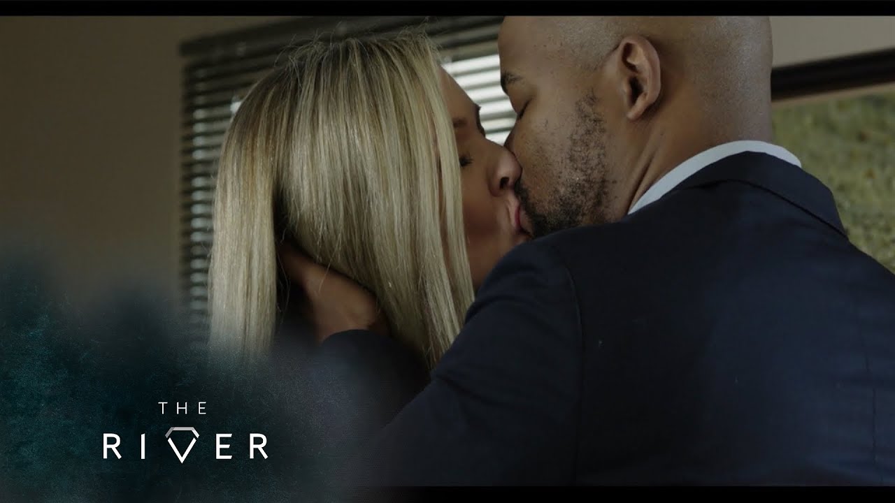 Zweli pours his heart out to Gail &ndash; The River | 1 Magic