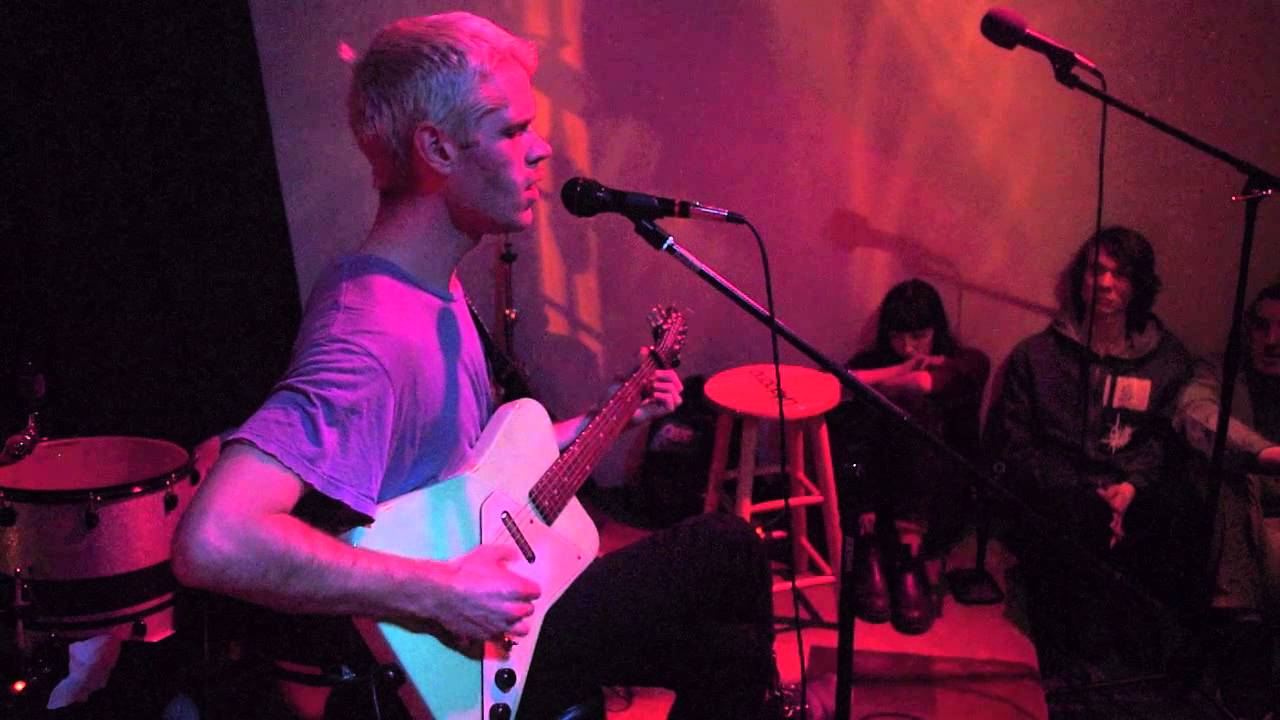 Porches. - Leather (Live)