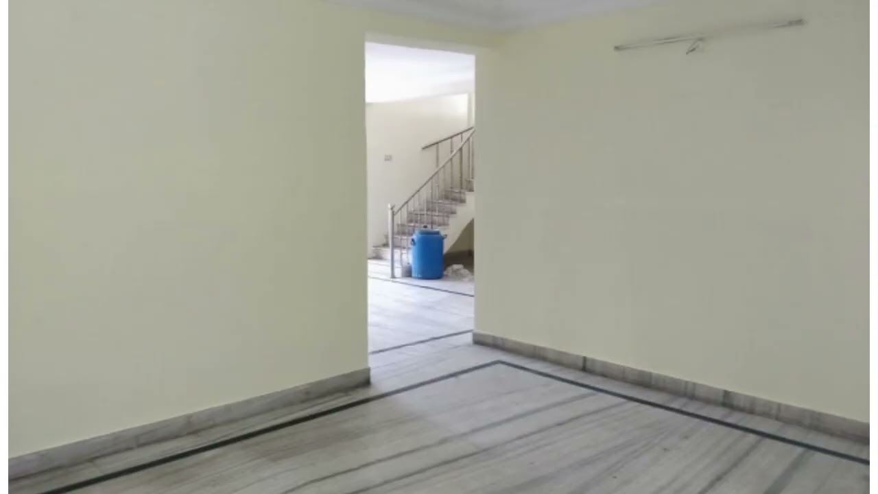 Flat for sale in S.r nager 4000sft 3floor