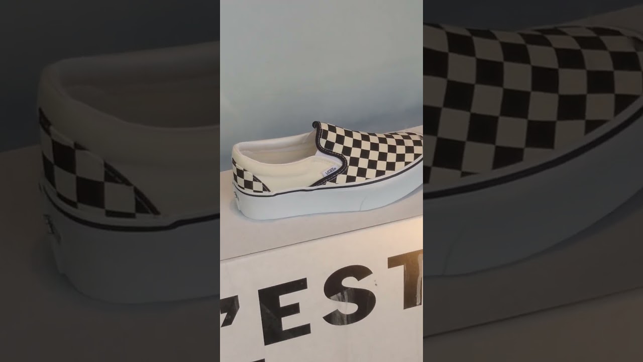 EMMANUELS MONTREAL FASHION MINUTE -  VANS OFF THE WALL SHOE STYLE -  TIMELESS & ETERNAL