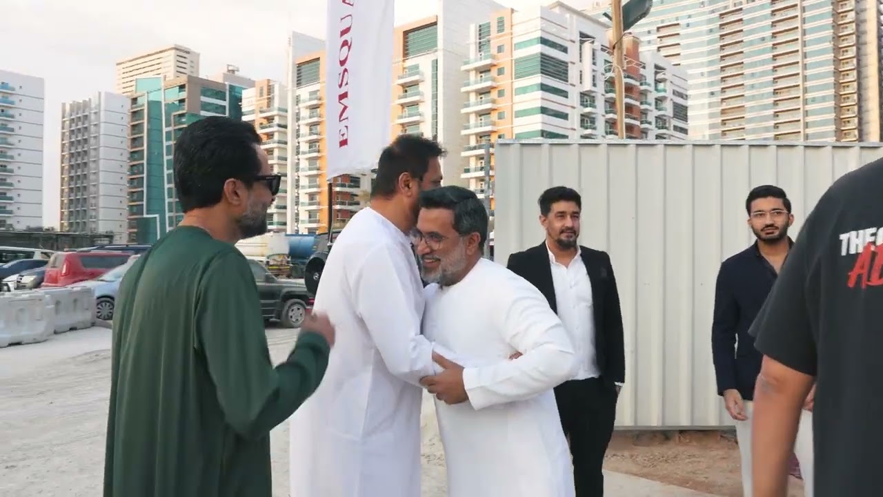 DH4040 ENAAM Properties Residencial Building Dubai Land Residence Complex