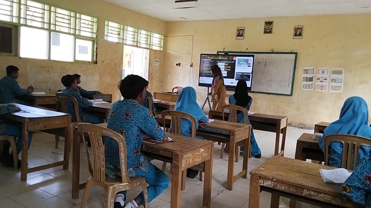 Peningkatan kinerja pembelajaran guru di SMP N 40 Seluma
