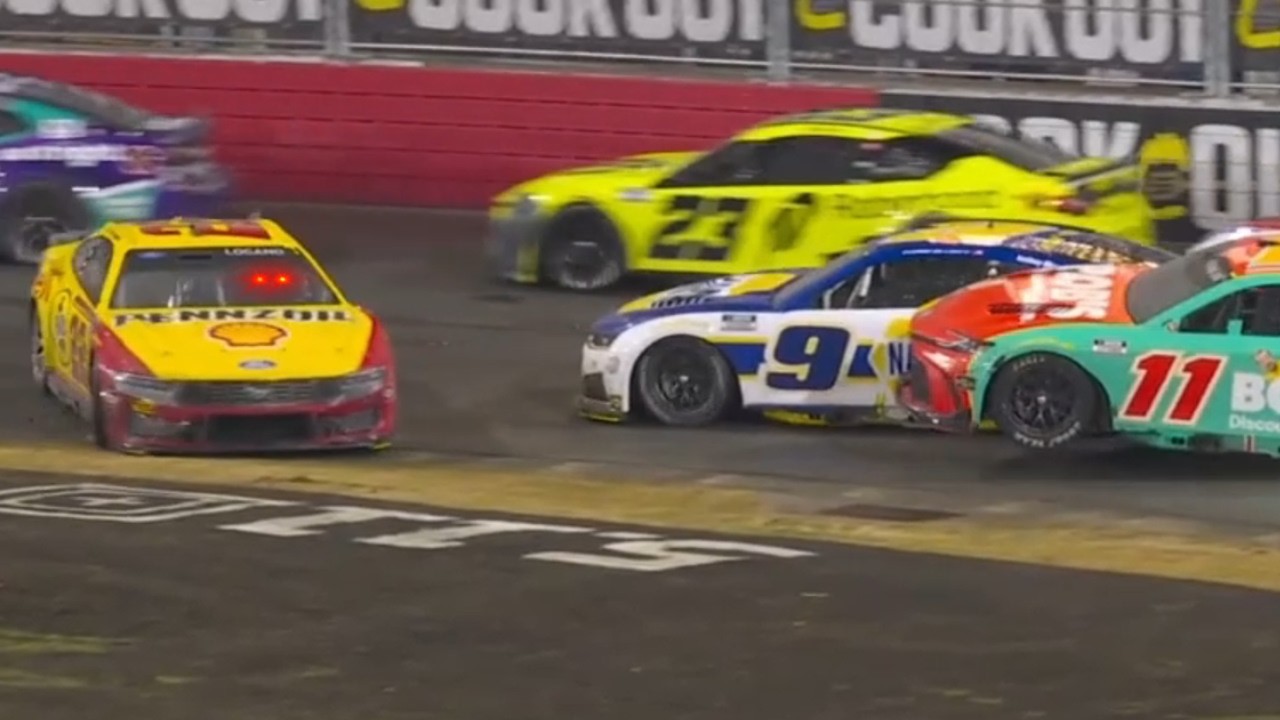 NASCAR 2026: Реакция на столкновение на трассе Боуман Грей