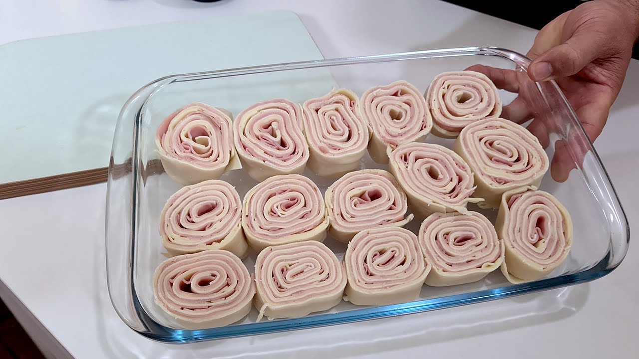 RONDELLI COM MASSA DE PASTEL AO MOLHO CREMOSO