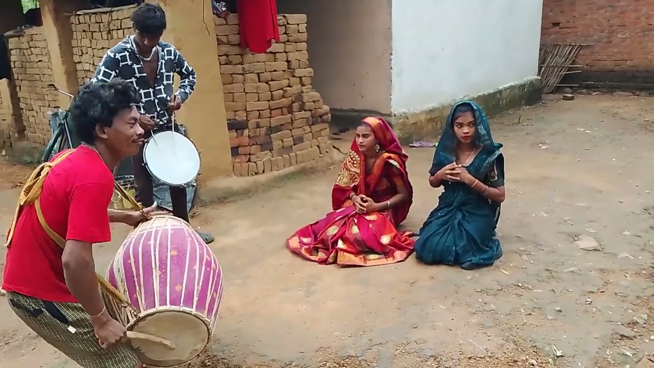 ଦିବ୍ୟ ମାହେଶ୍ୱରୀ ଟୁକେଲ ଦଣ୍ଡ ଇଚ୍ଛାପାଲ , ଧମା ସହର୍ , ସମ୍ବଲପୁର ଜିଲ୍ଲା, ଆସୁନ ଦେଖମା ଡବଲ ବଣ୍ଡି, ମାଧବୀ ମିଲୀ