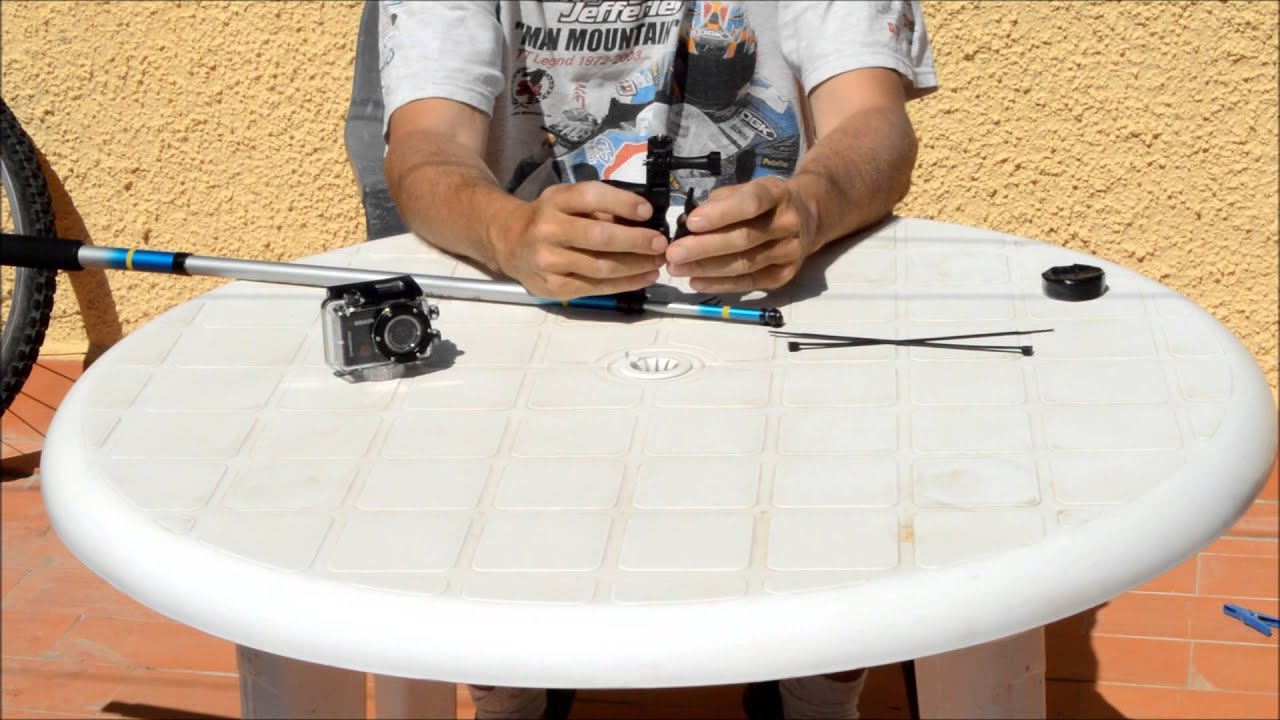 How To Make A DIY Selfie Stick