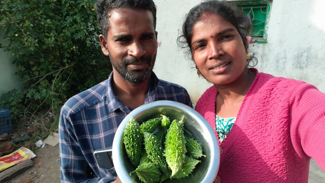 நம்ம வீட்டு தோட்டத்தில் பறித்த பாகற்காய் 