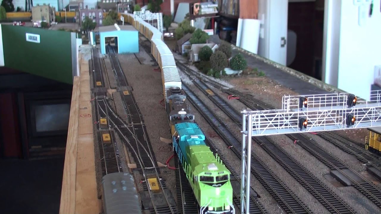 HO MTH GE 2010 + UP 8640